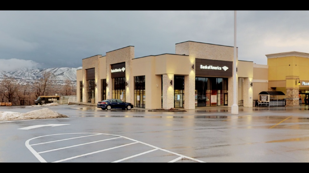 Bank of America (with Drive-thru ATM) 01
