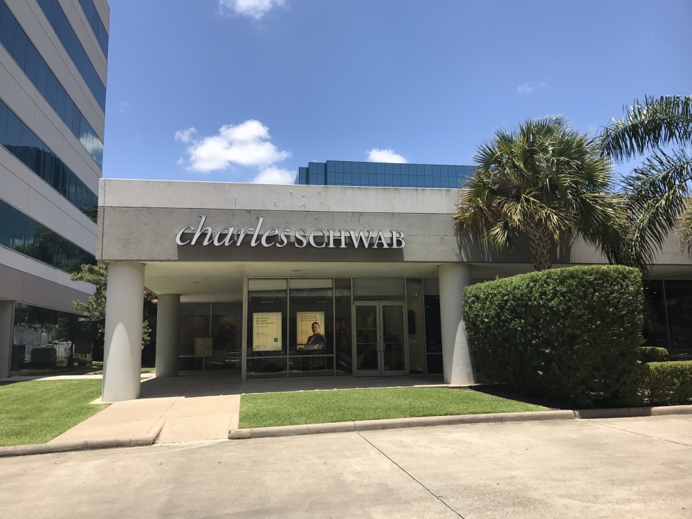 Charles Schwab 01