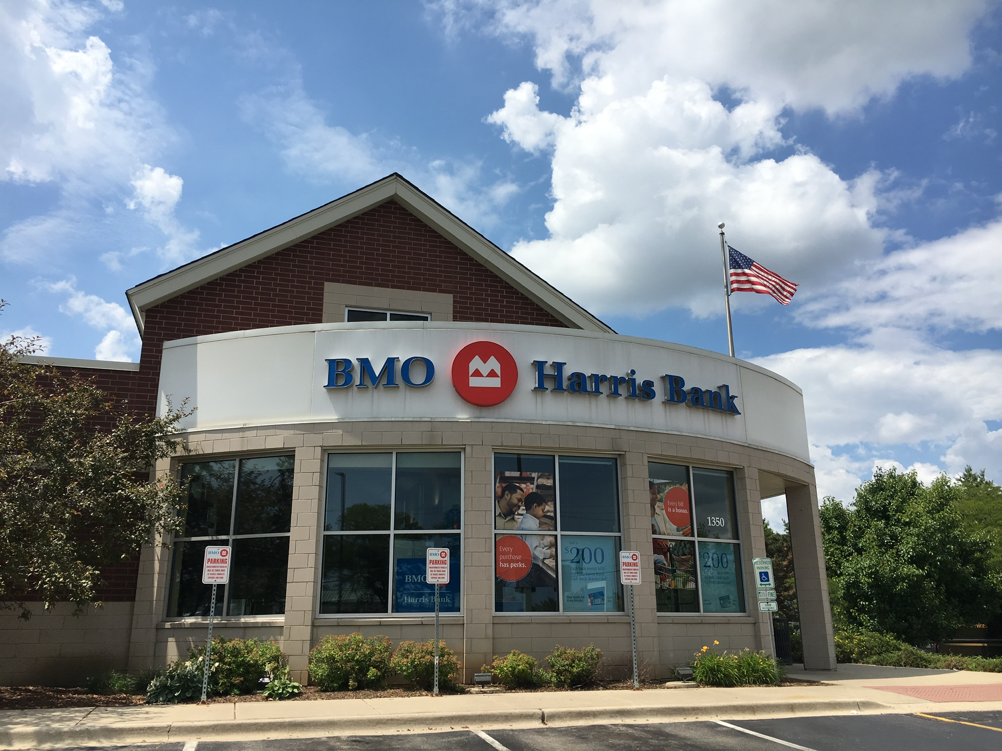 BMO Harris Bank 01