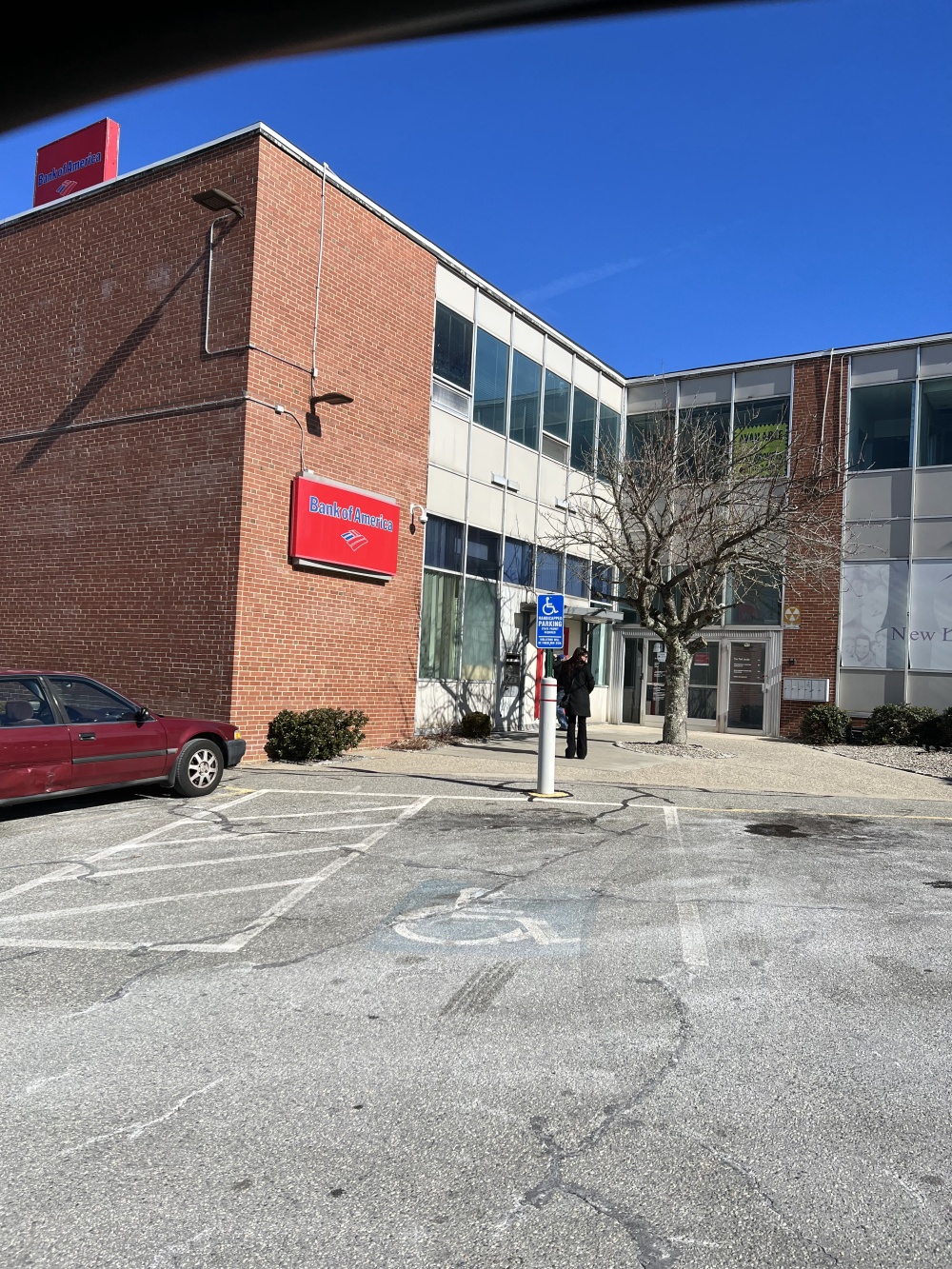Bank of America (with Drive-thru ATM) 01