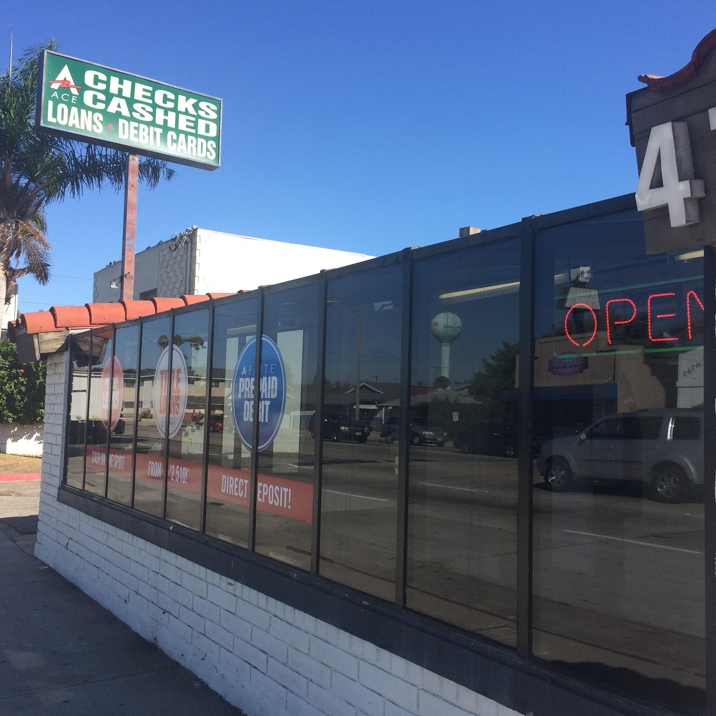 ACE Cash Express 01