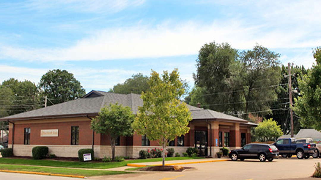 Blackhawk Bank & Trust 01