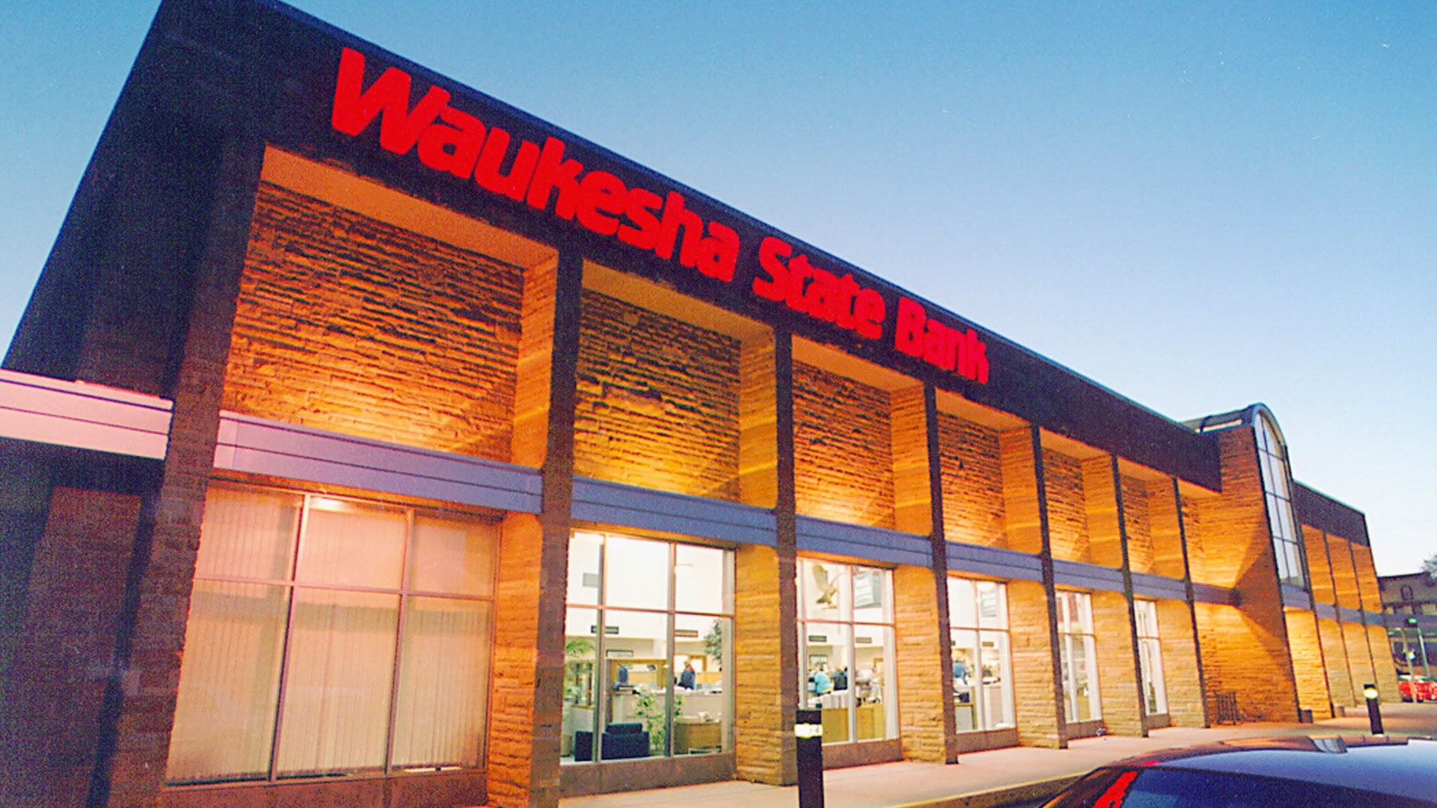Waukesha State Bank 01