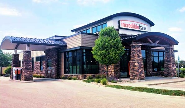 IncredibleBank 01