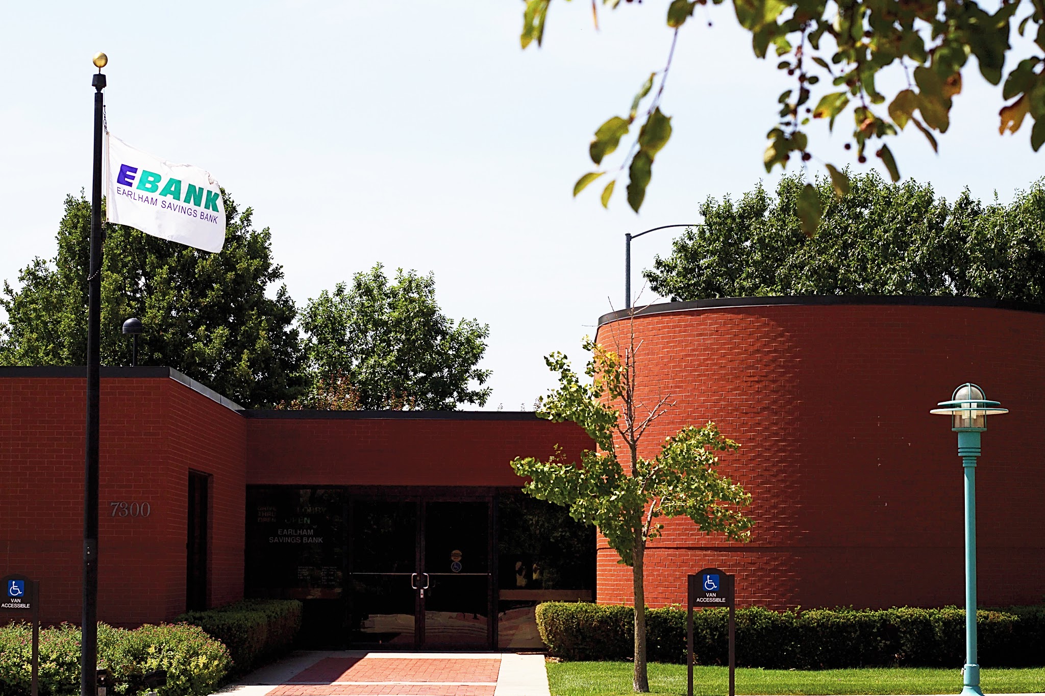 Earlham Savings Bank 01