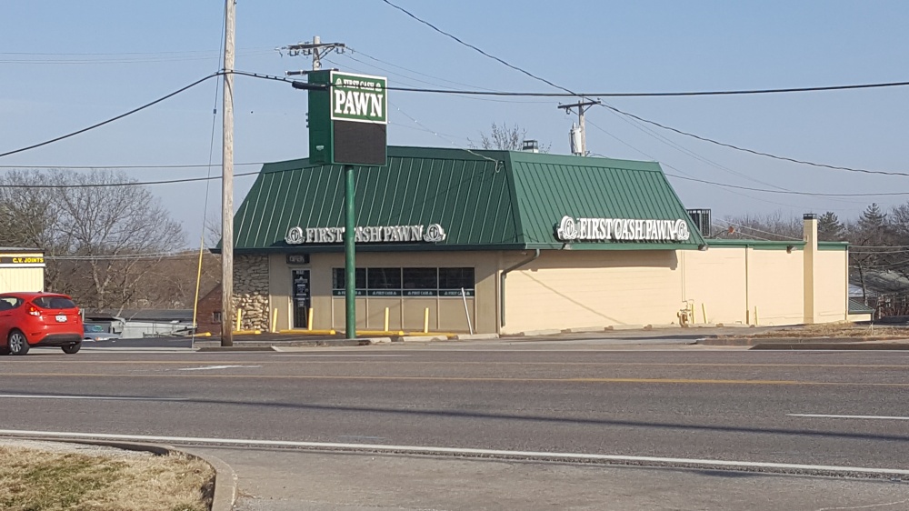 First Cash Pawn 01