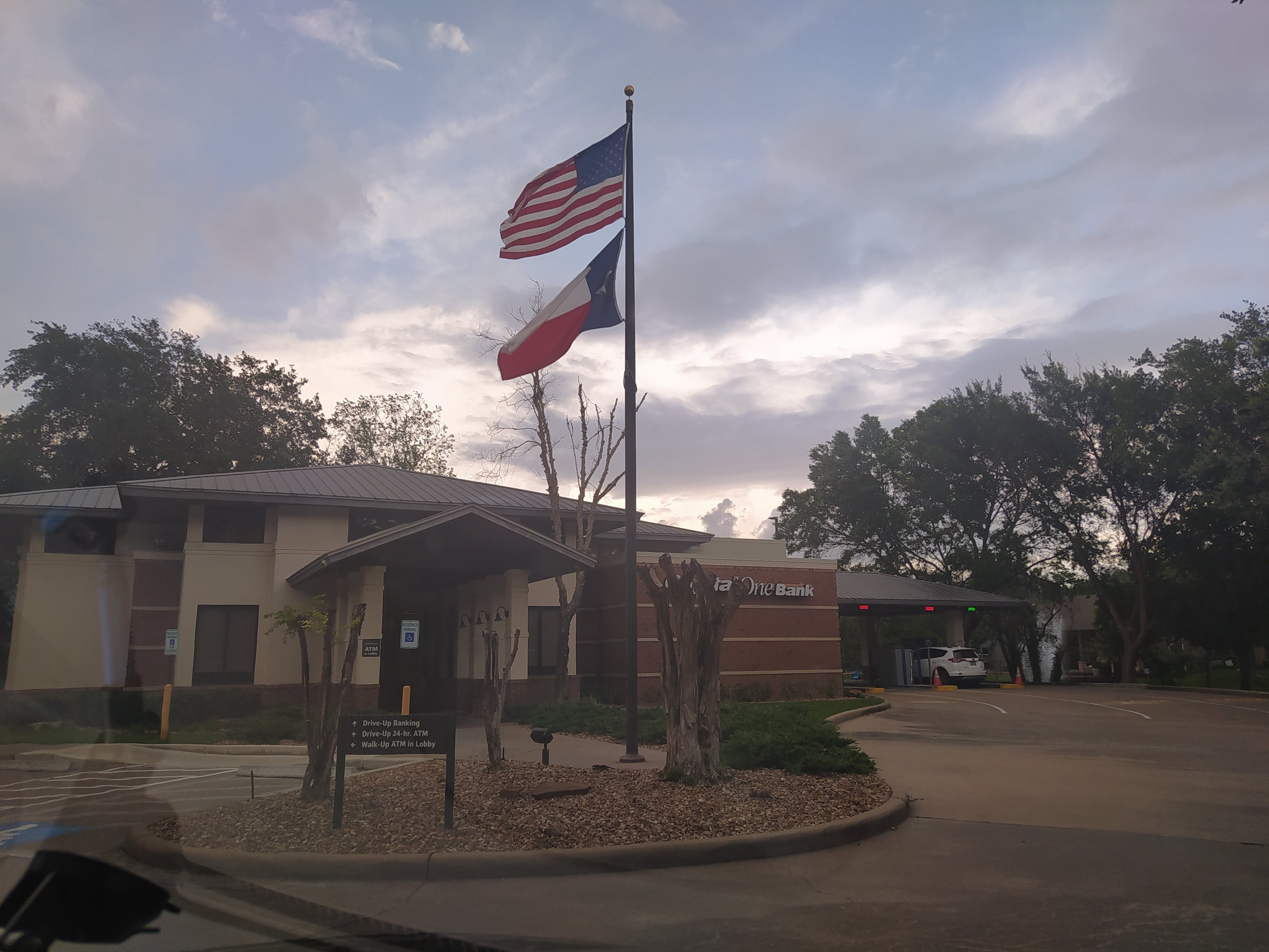 Capital One Bank 01