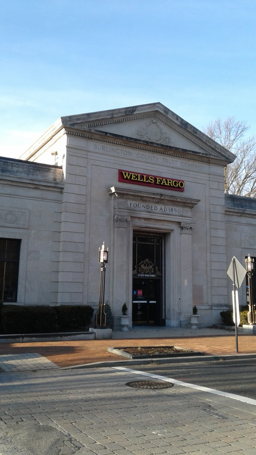 Wells Fargo Bank 01