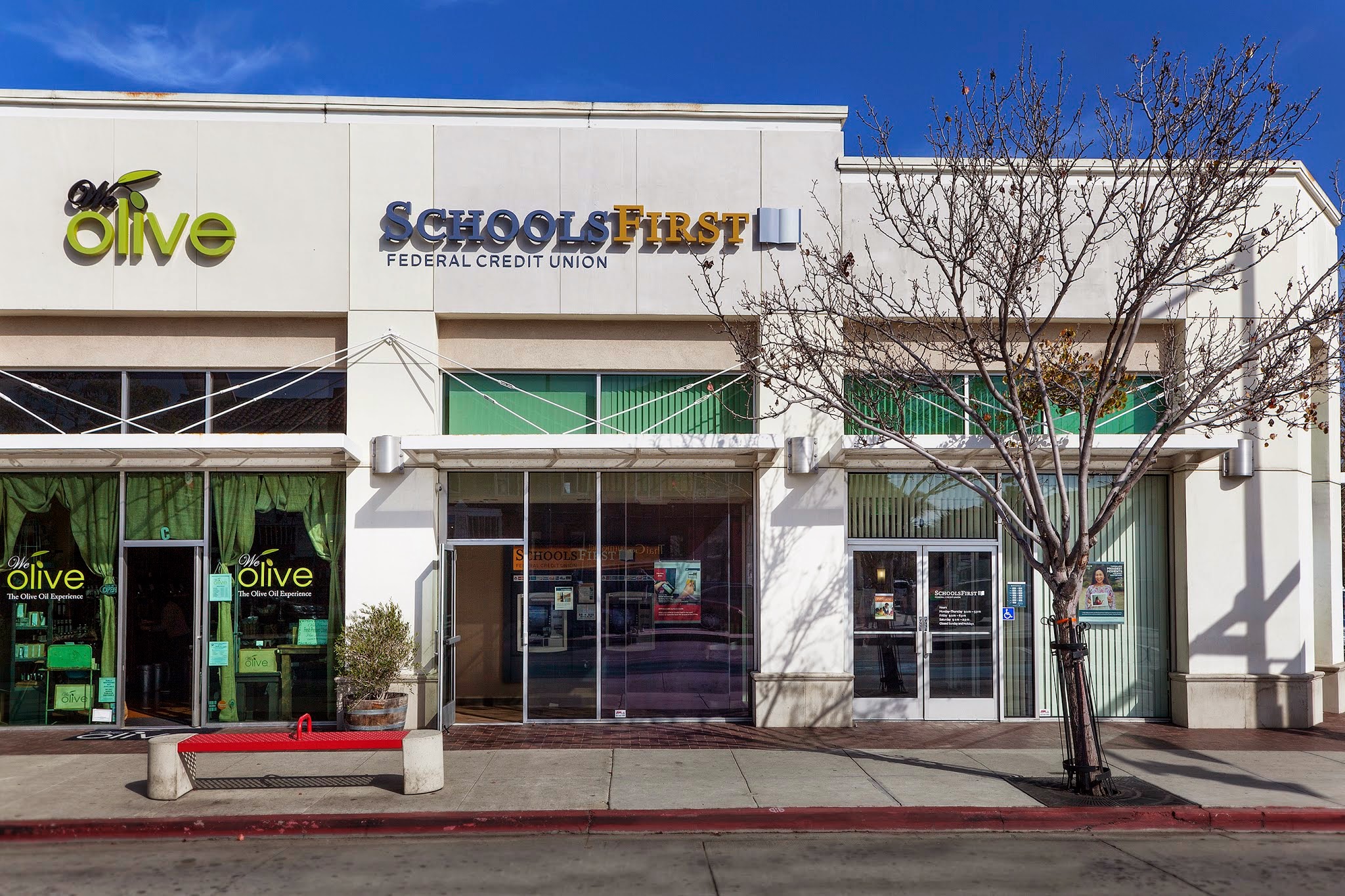 SchoolsFirst Federal Credit Union - Long Beach (2nd Street) 01