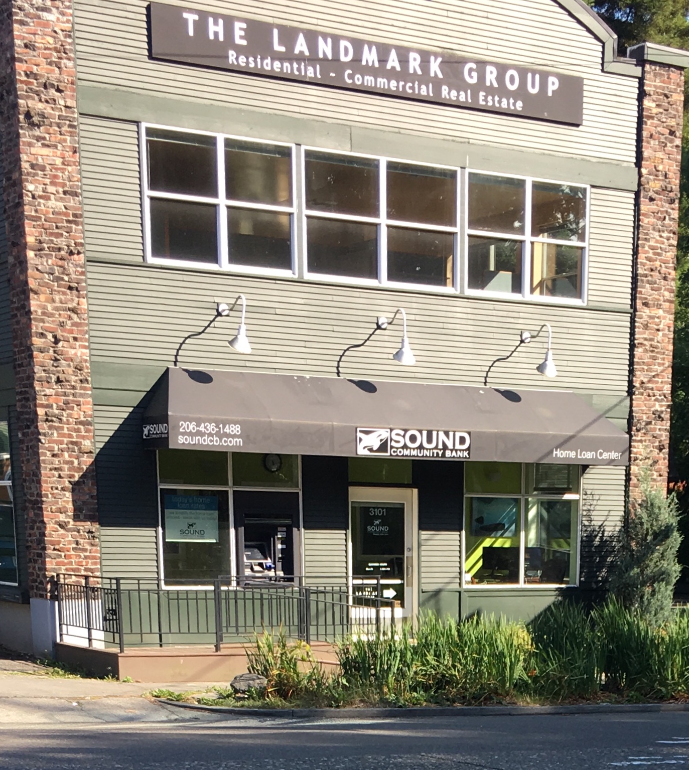Sound Community Bank Loan Office 01