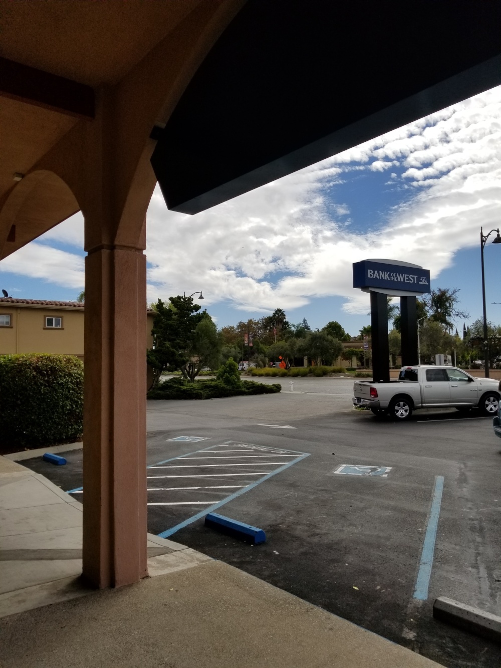 Bank of the West 01