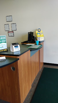 Check Into Cash 03