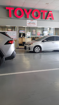 Service Department at Hamer Toyota 03