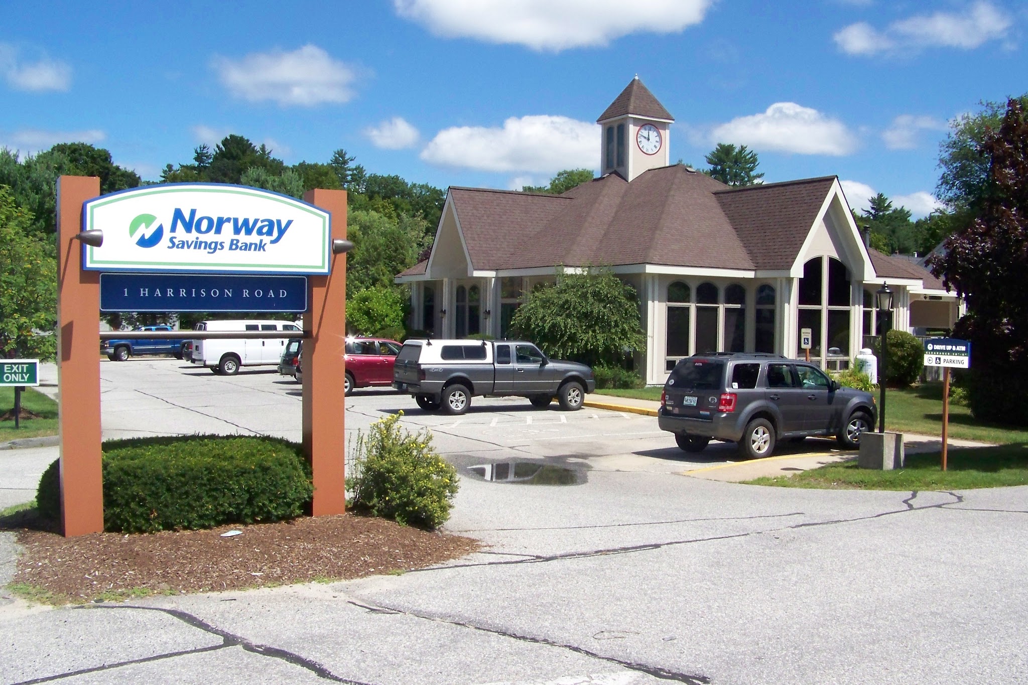 Norway Savings Bank 01
