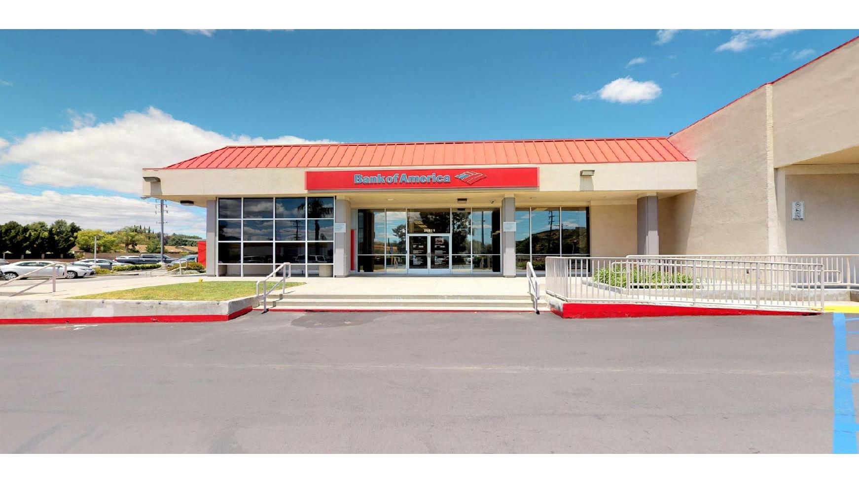 Bank of America (with Drive-thru ATM) 01