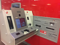 Bank of America (with Drive-thru ATM) 04