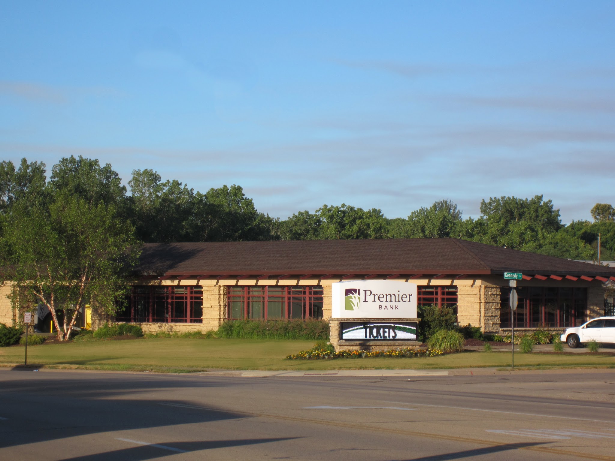 Premier Bank 01