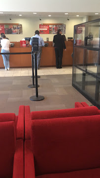 Bank of America (with Drive-thru services) 04
