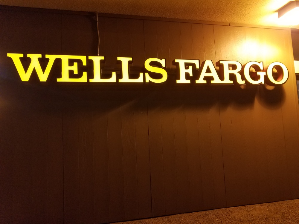 Wells Fargo Bank 01