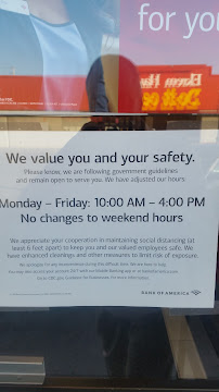 Bank of America (with Drive-thru ATM) 04