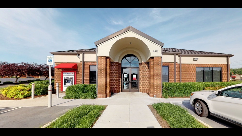 Bank of America (with Drive-thru ATM) 01
