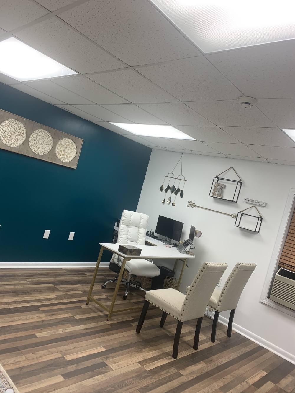 860 Finances & Credit LLC 01
