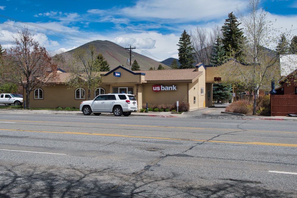 U.S. Bank Branch 01