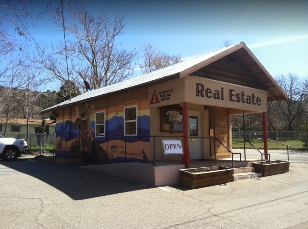 Red Hawk Realty 01