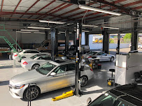Mercedes-Benz Kona Service Center 02