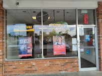 The Check Cashing Store 01