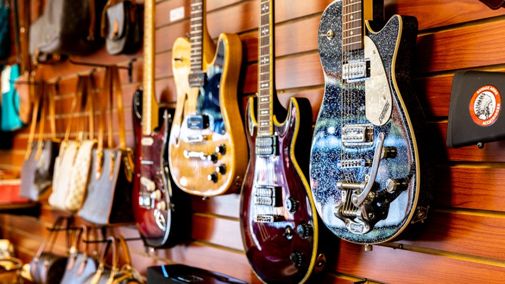 Patriot Pawn-N-Shop 01