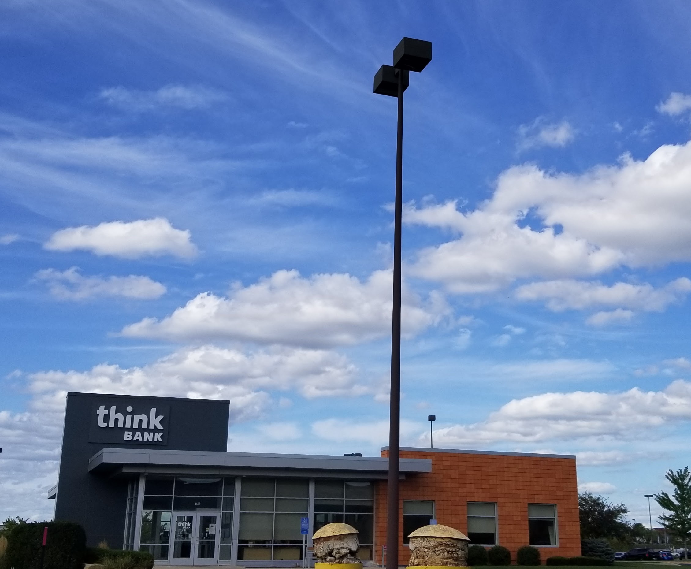 Think Bank 01