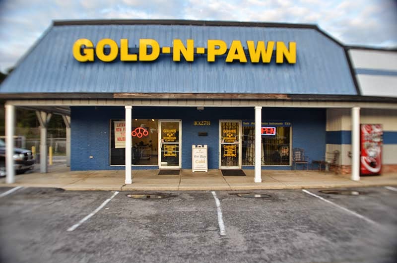Clayton Gold N Pawn 01