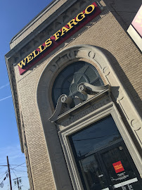 Wells Fargo Bank 02