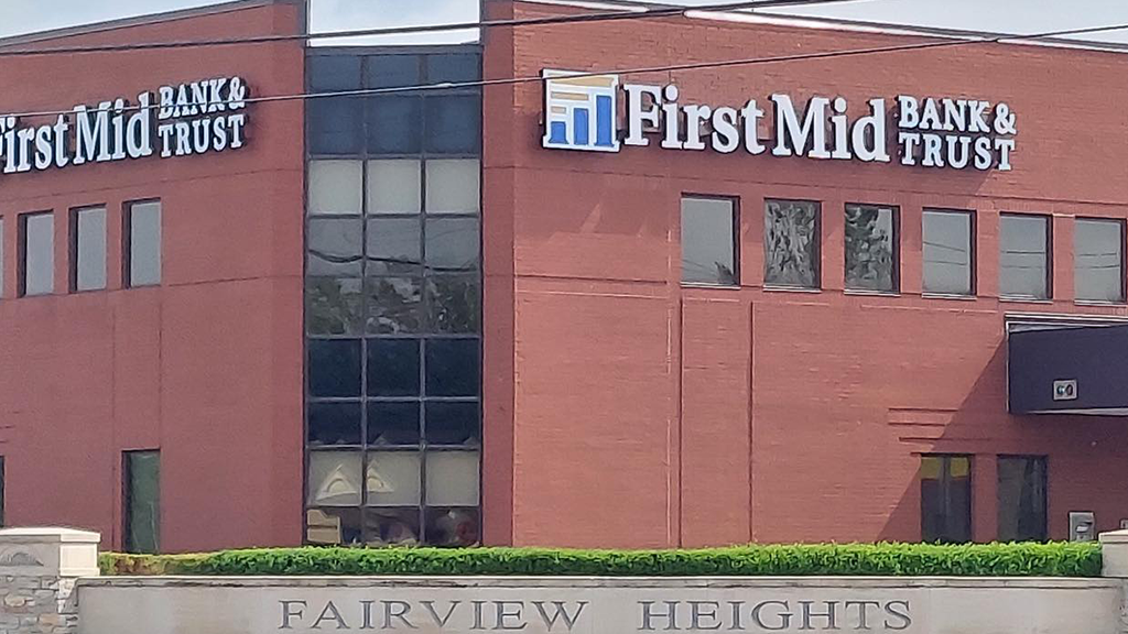 First Mid Bank & Trust Fairview Heights 01