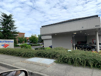 Bank of America (with Drive-thru ATM) 03
