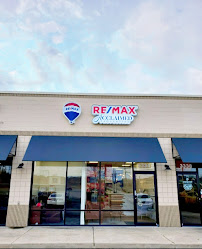 RE/MAX Acclaimed Properties 01