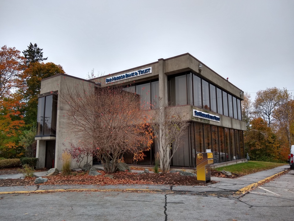 Bar Harbor Bank & Trust 01