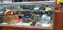 Gem Pawnbrokers 02