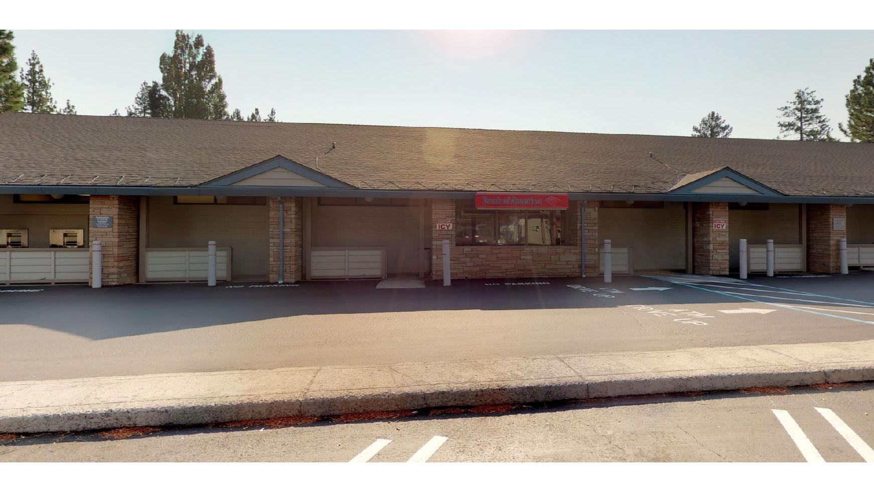 Bank of America (with Drive-thru ATM) 01