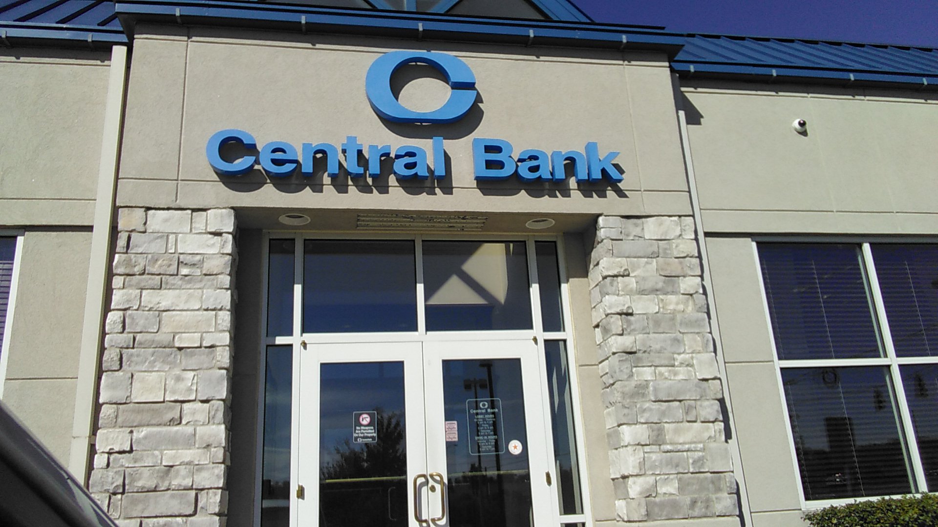 Central Bank & Trust Co. 01