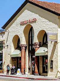 Wells Fargo Bank 02