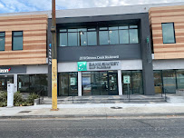 Bank of the West 01