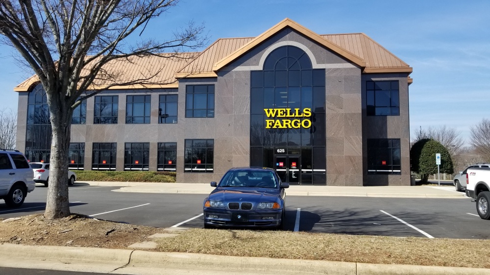 Wells Fargo Bank 01