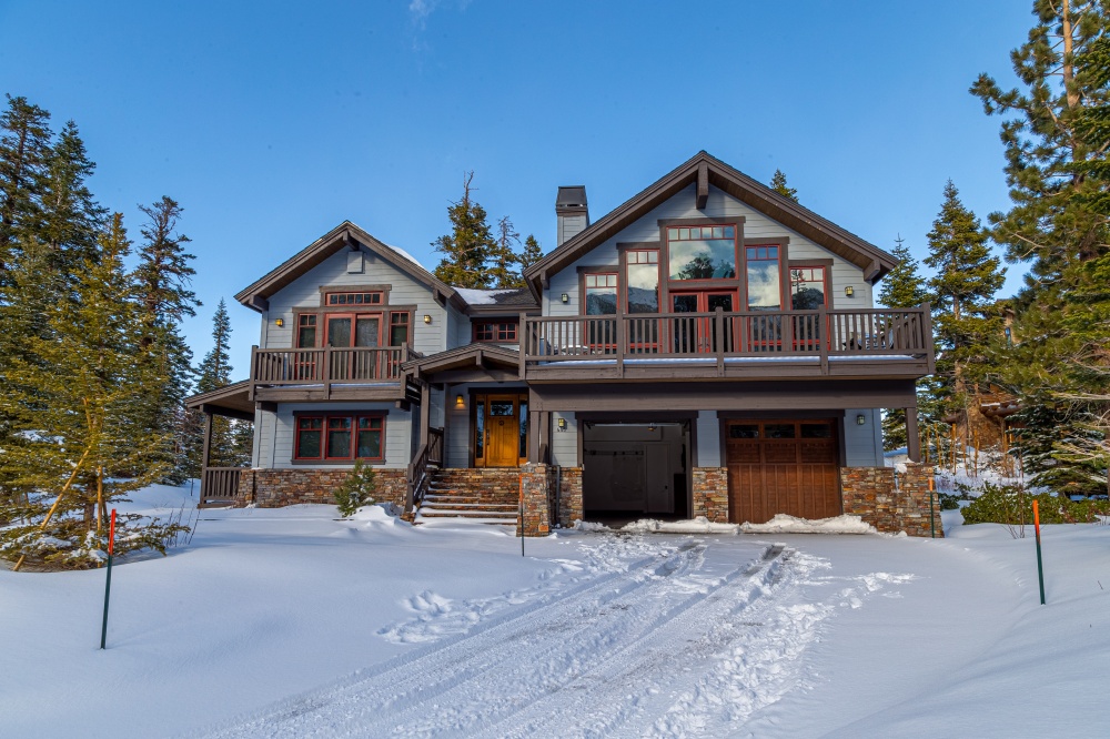 Properties of Mammoth Real Estate 01