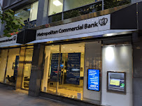 Metropolitan Commercial Bank (Park Avenue) 01