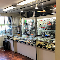 Pawn Shop "PawnZone Jewelry & Loan" 02