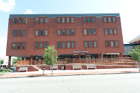 Charles Schwab 01