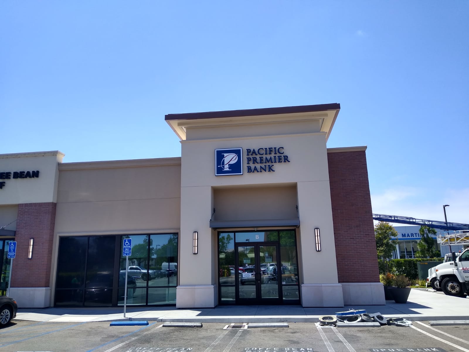 Pacific Premier Bank 01