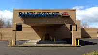 Bank of the West 02